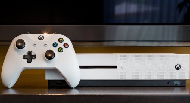 Microsoft не планирует выпускать новую версию Xbox раз в два года